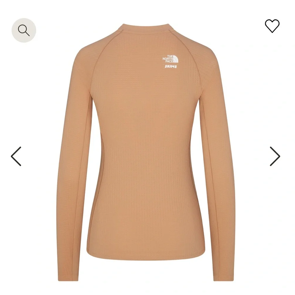 NORTH FACE X SKIMS DOTKNIT LONG SLEEVE TOP Ochre sz M

COLLECTION SOLD OUT - Picture 2 of 7